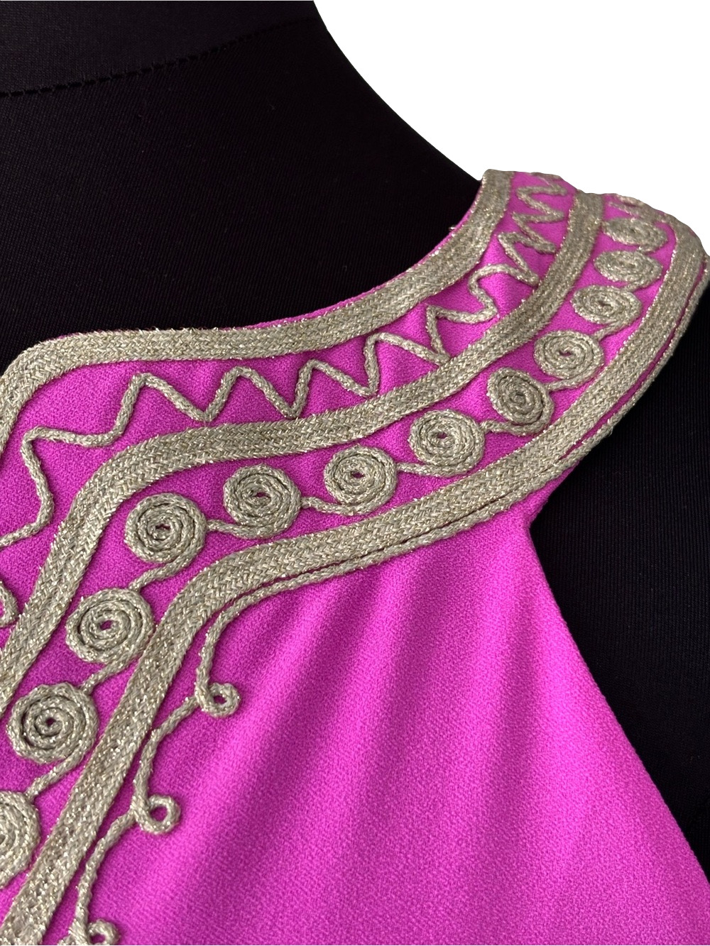 Lilly Pulitzer Pink Maxi Sandrah Dress Gold Embroidered Sleeveless Resort Sz 12 - Picture 6 of 10